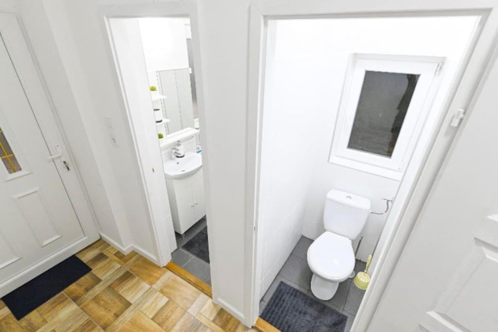 Lovely Studio Flat In Damjanich Street - Leonard Budapesta Exterior foto