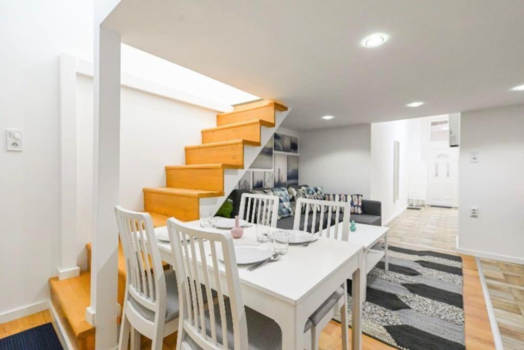 Lovely Studio Flat In Damjanich Street - Leonard Budapesta Exterior foto