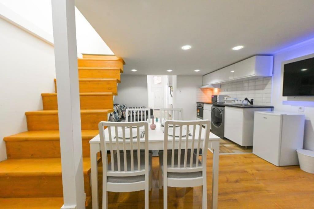 Lovely Studio Flat In Damjanich Street - Leonard Budapesta Exterior foto